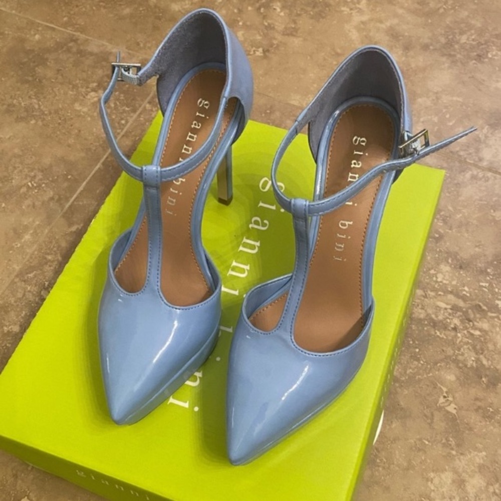 Gianni Bini Blue Platform Heels